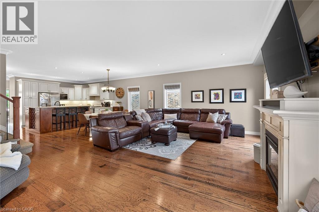 4-bedroom home for sale at 6 SOUTHWOOD Crescent, Caledonia ON · photo 17 of 51