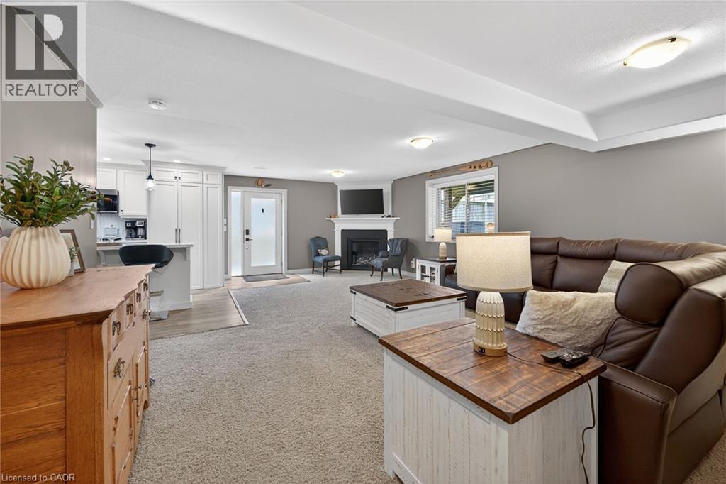 4-bedroom home for sale at 6 SOUTHWOOD Crescent, Caledonia ON · photo 34 of 51