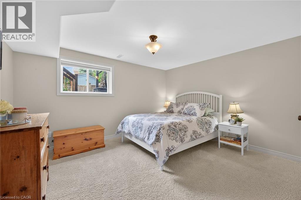 4-bedroom home for sale at 6 SOUTHWOOD Crescent, Caledonia ON · photo 35 of 51