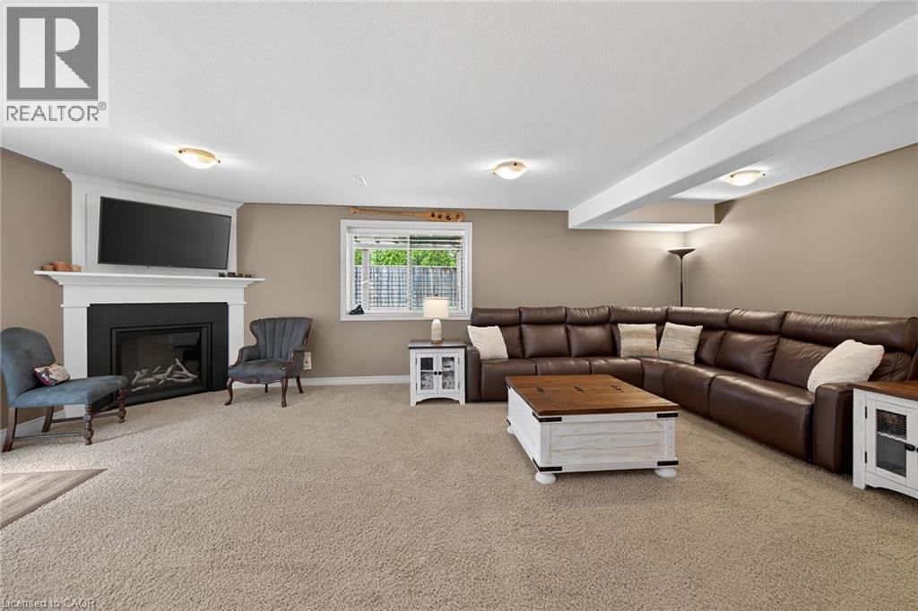 4-bedroom home for sale at 6 SOUTHWOOD Crescent, Caledonia ON · photo 32 of 51