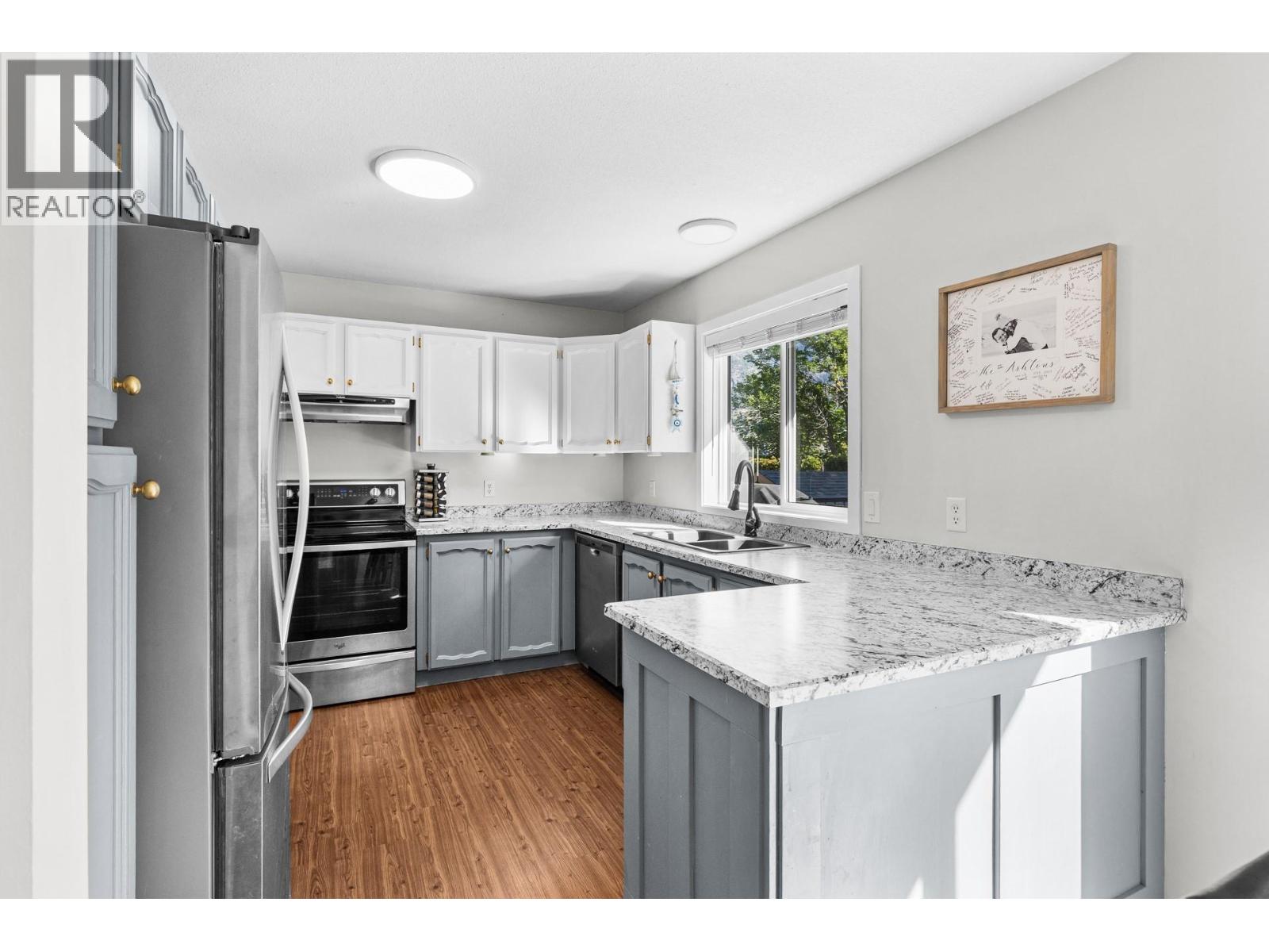2954 Sandstone Drive, West Kelowna