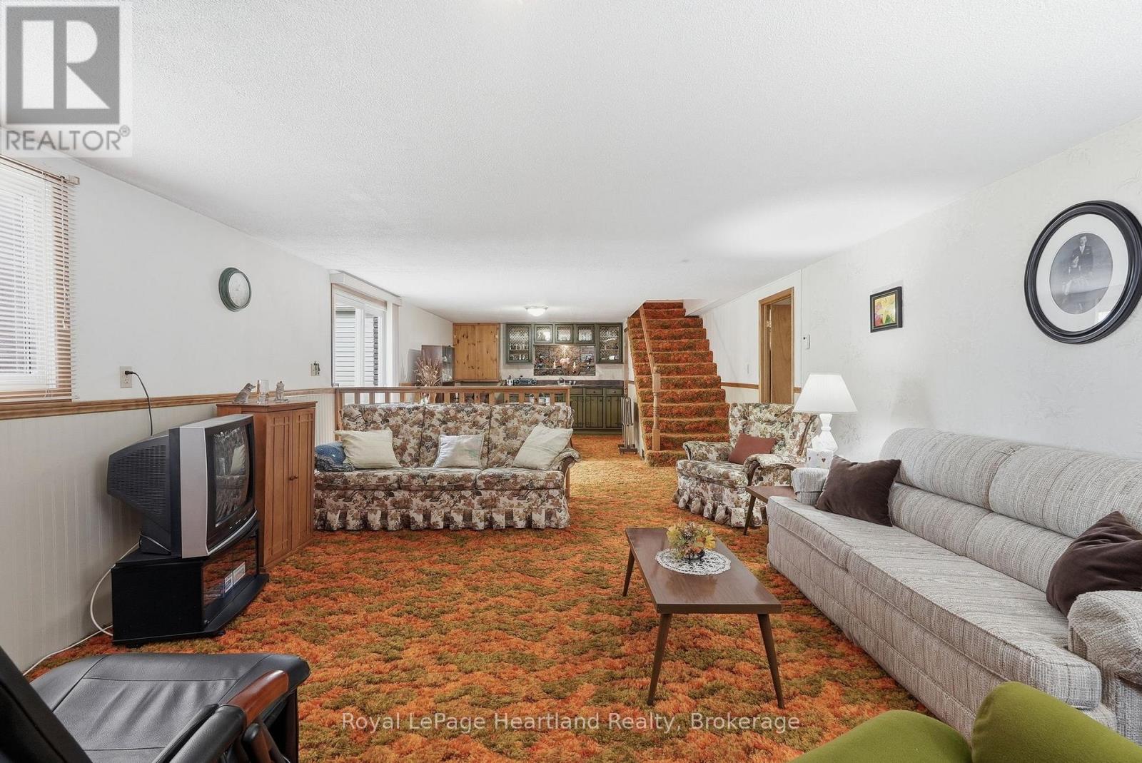 265 THOMAS STREET - 23