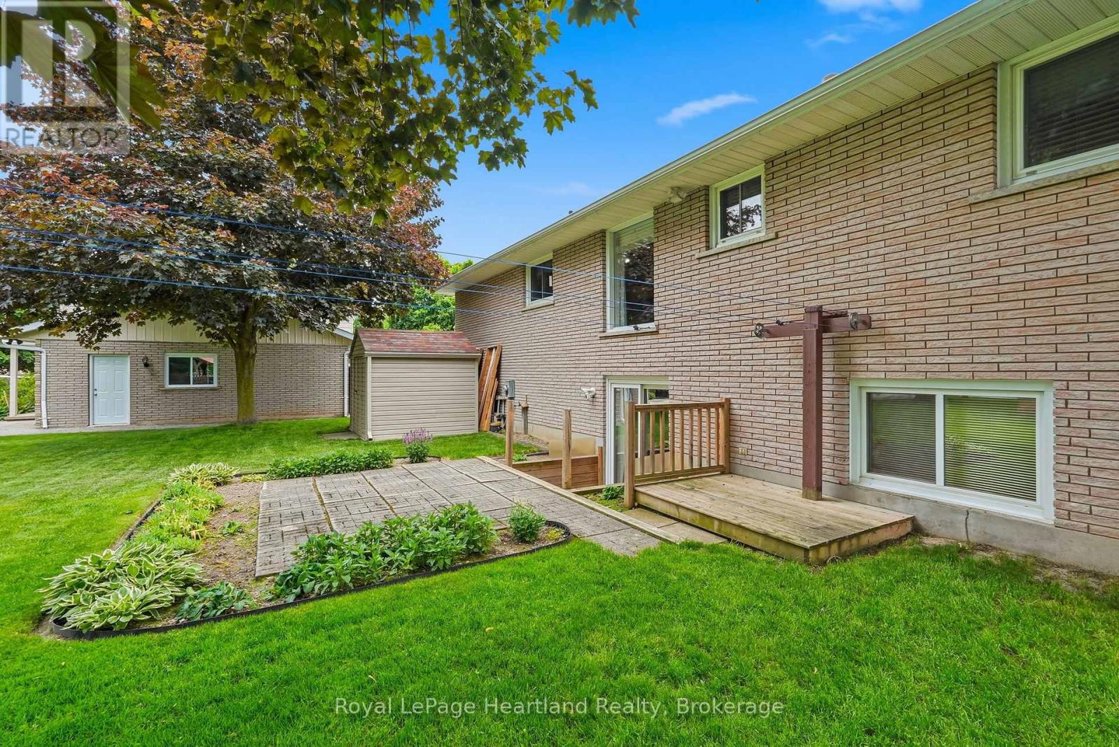 265 THOMAS STREET - 29