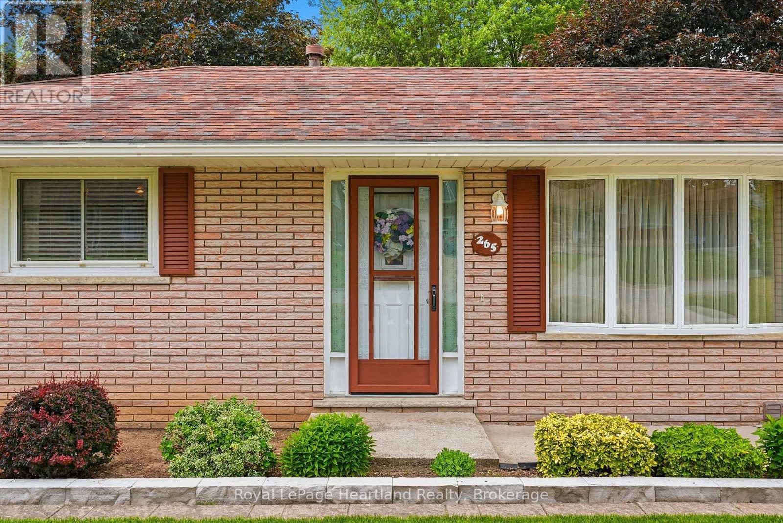 265 THOMAS STREET - 3