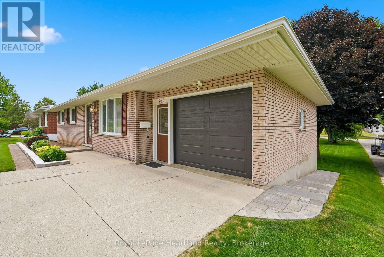 265 THOMAS STREET - 4