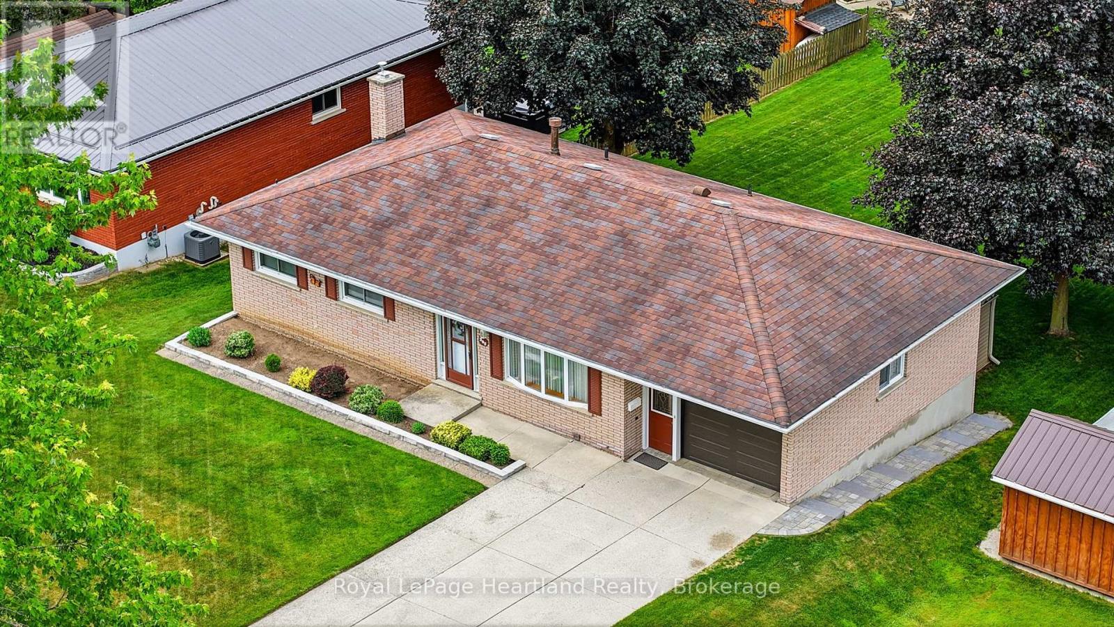 265 THOMAS STREET - 40