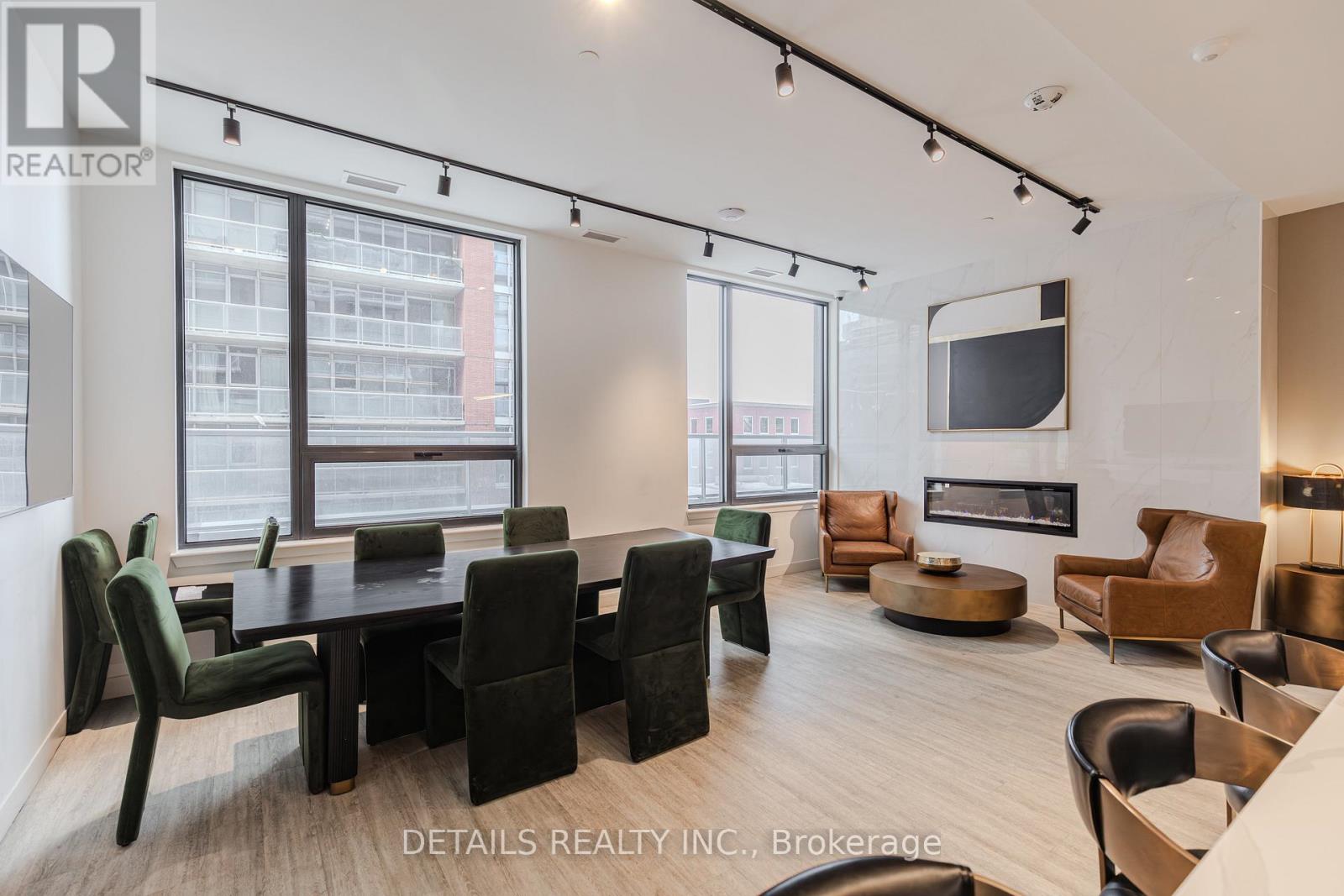 #610 180 GEORGE STREET - 22