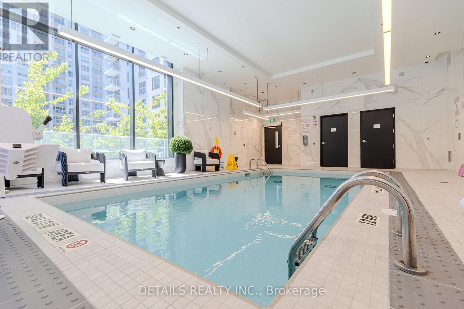 #610 180 GEORGE STREET - 27