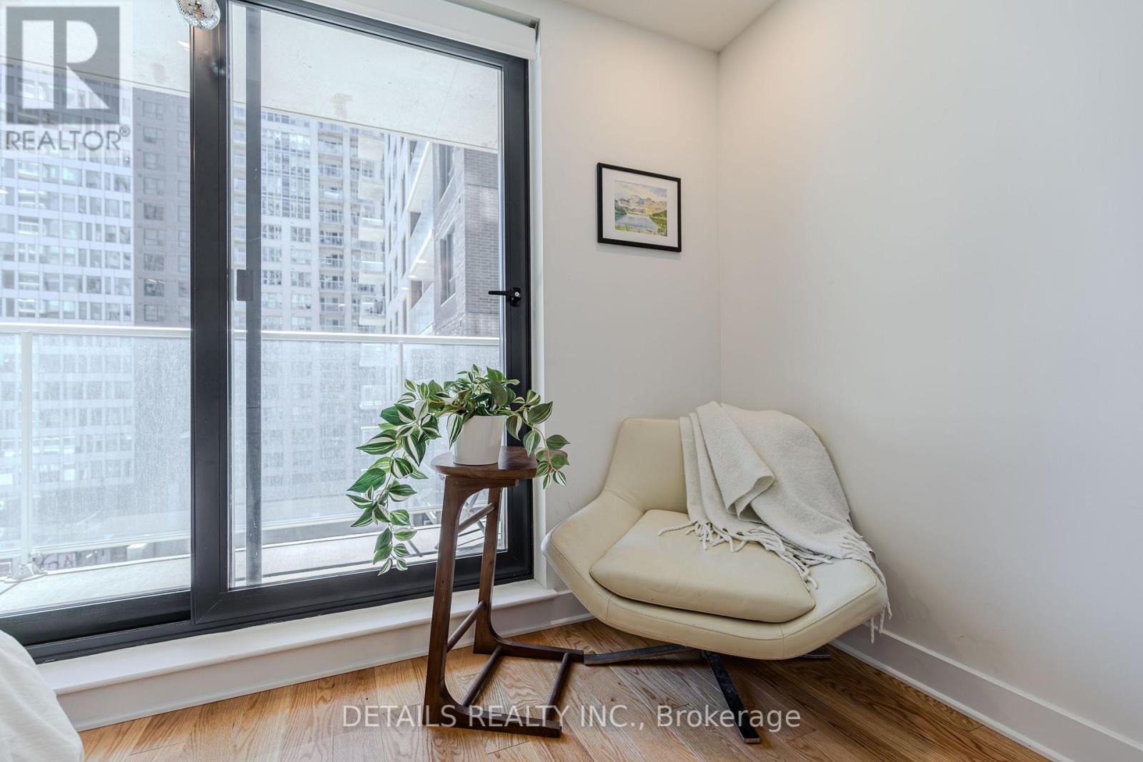 #610 180 GEORGE STREET - 9