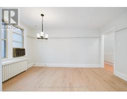 Living room - 27 Hillsboro Avenue, Toronto, ON M5R1S6 Photo 11
