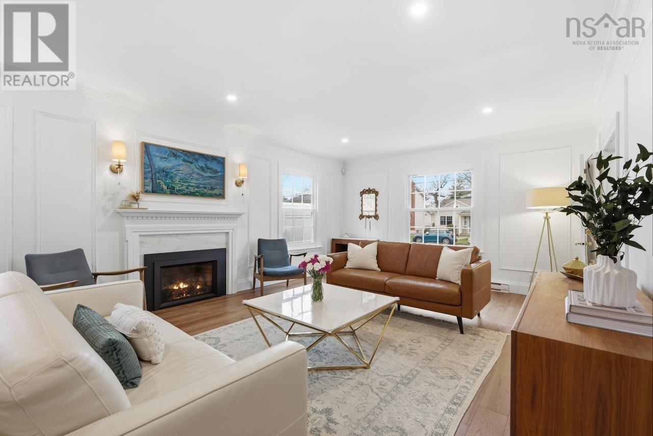 939 Bellevue Avenue - 1