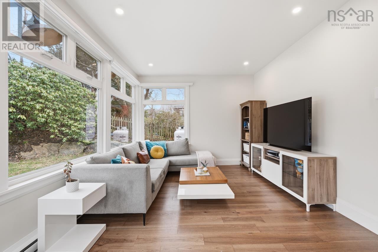 939 Bellevue Avenue - 20