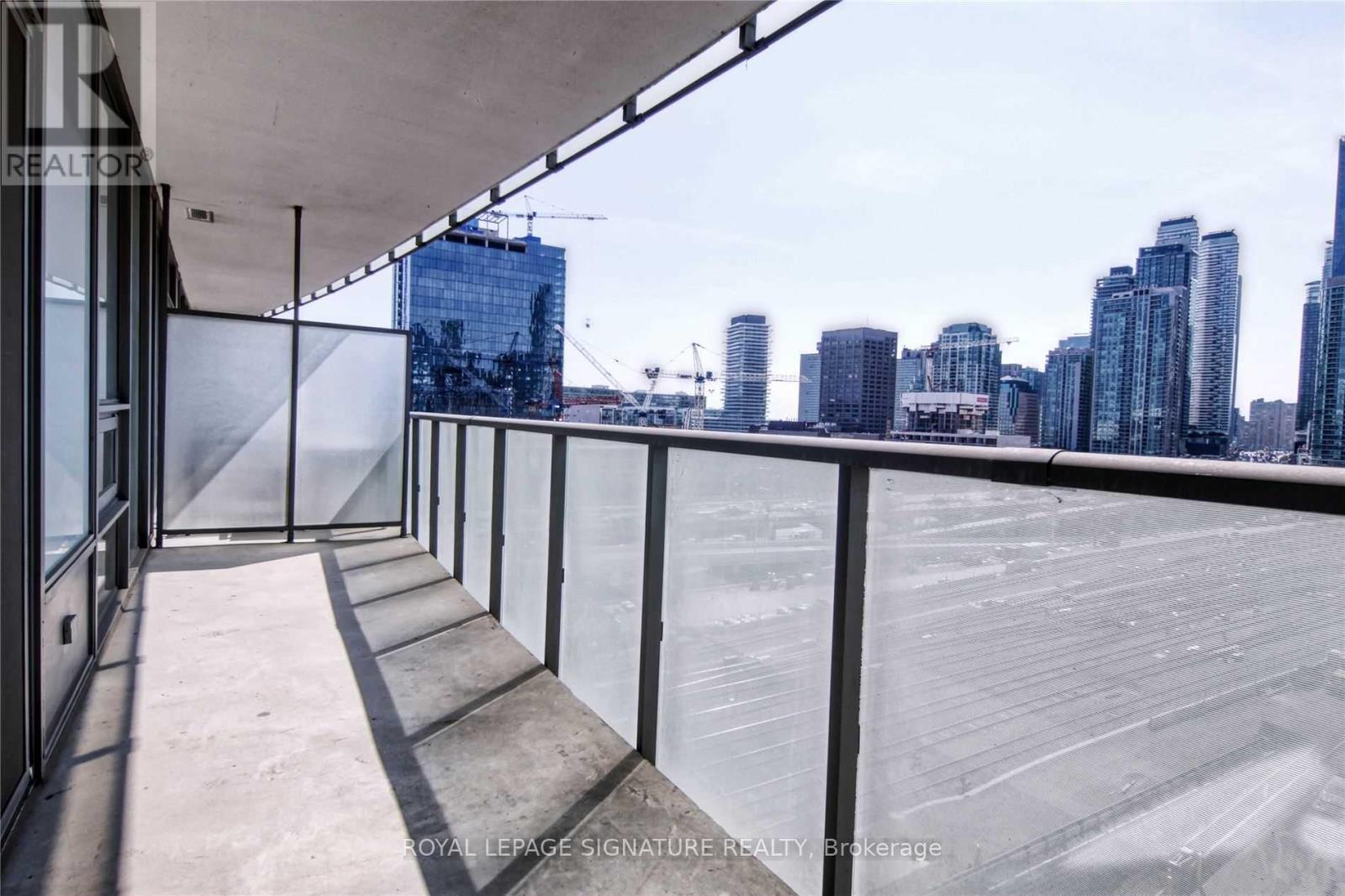 #914 1 MARKET STREET - 25
