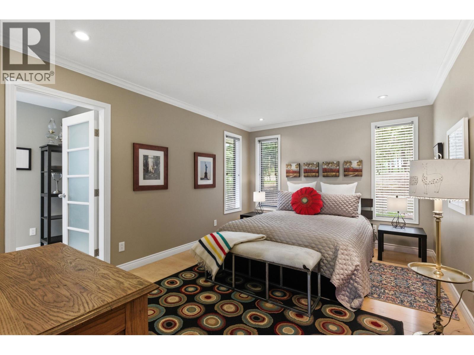 5042 GLOINNZUN DRIVE - 21