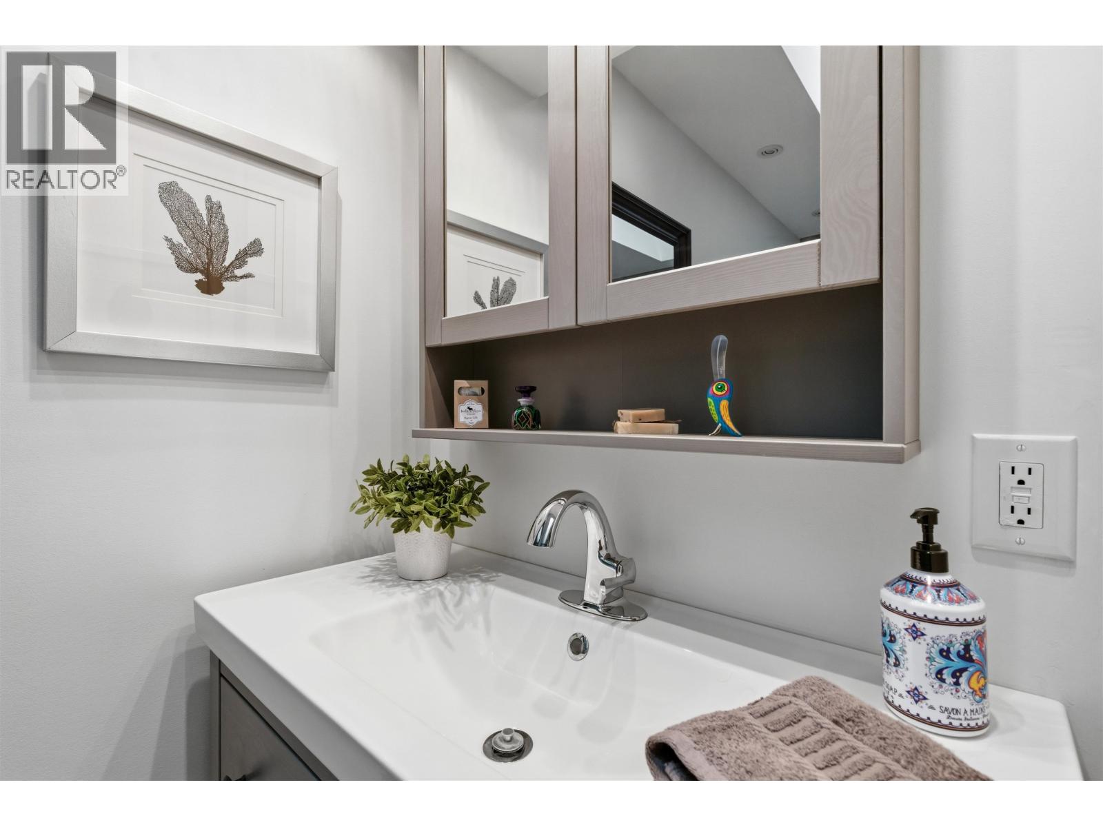 5042 GLOINNZUN DRIVE - 23