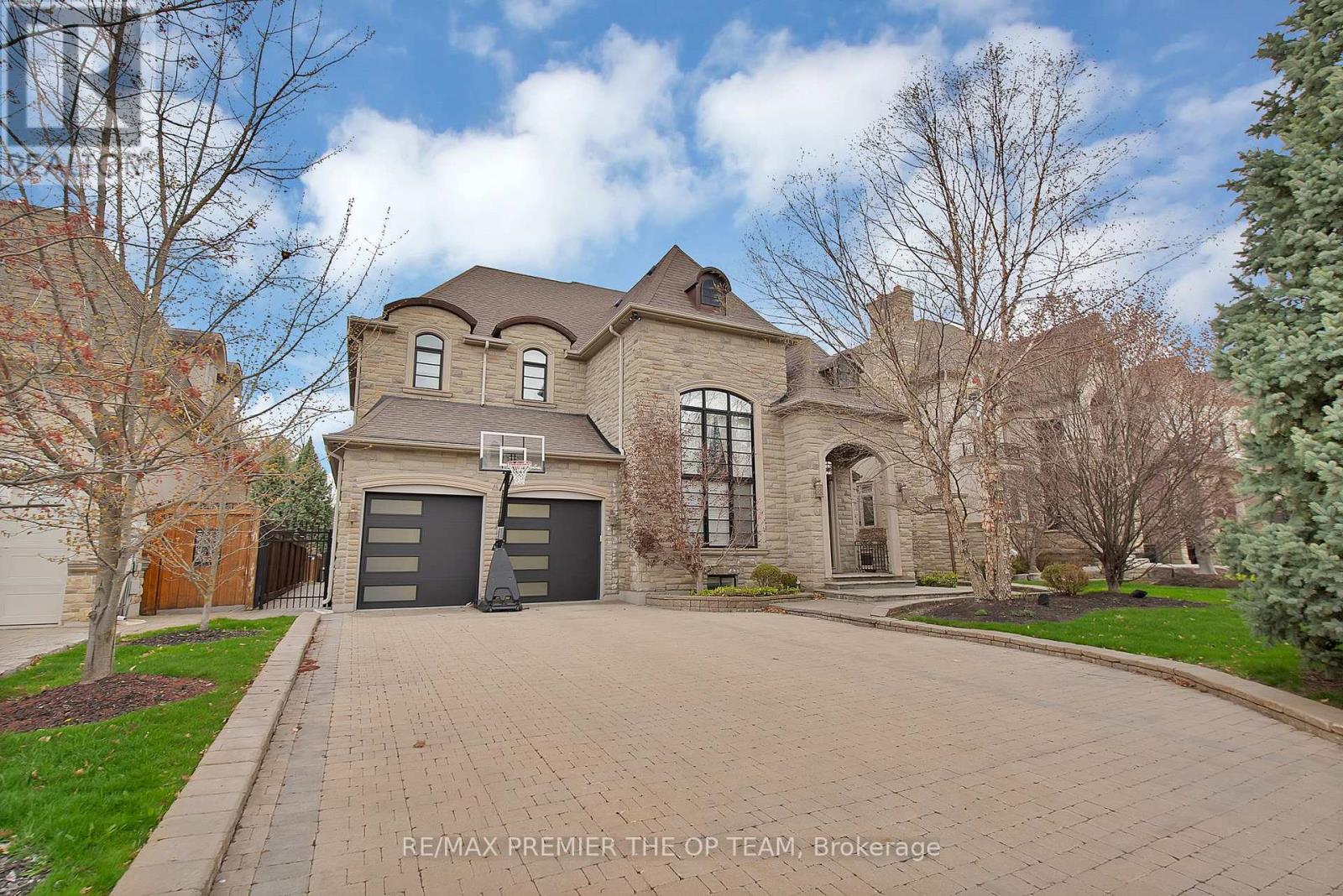 62 AUTUMN GROVE COURT - 1