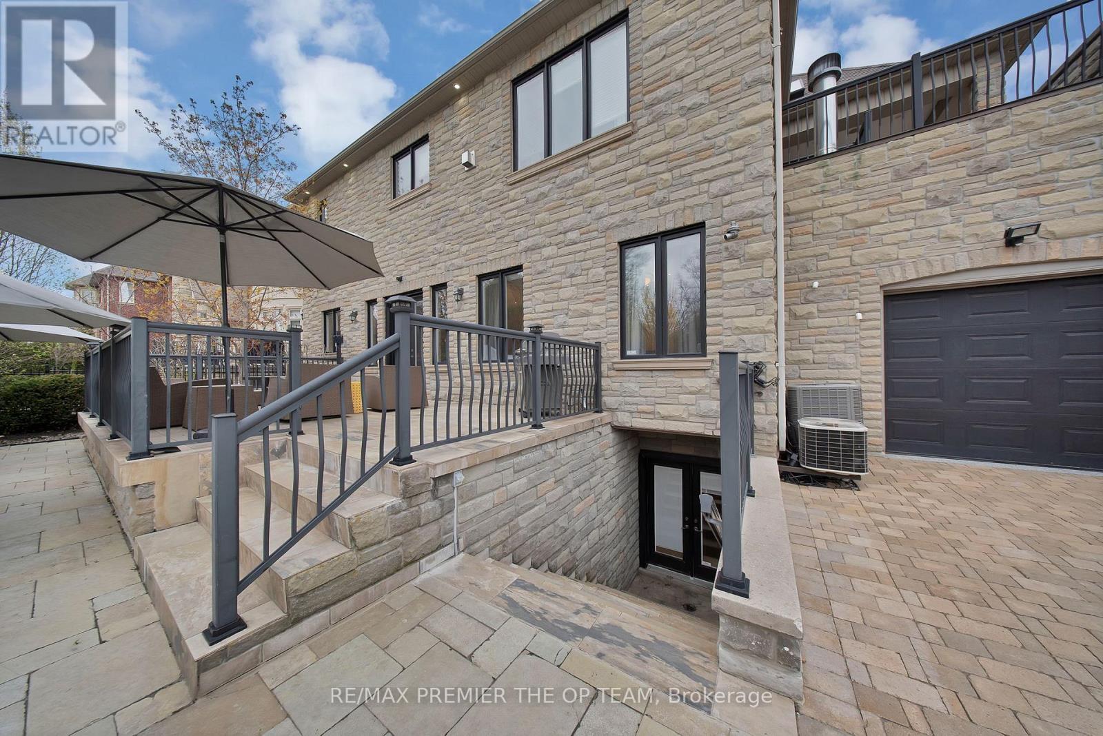 62 AUTUMN GROVE COURT - 10