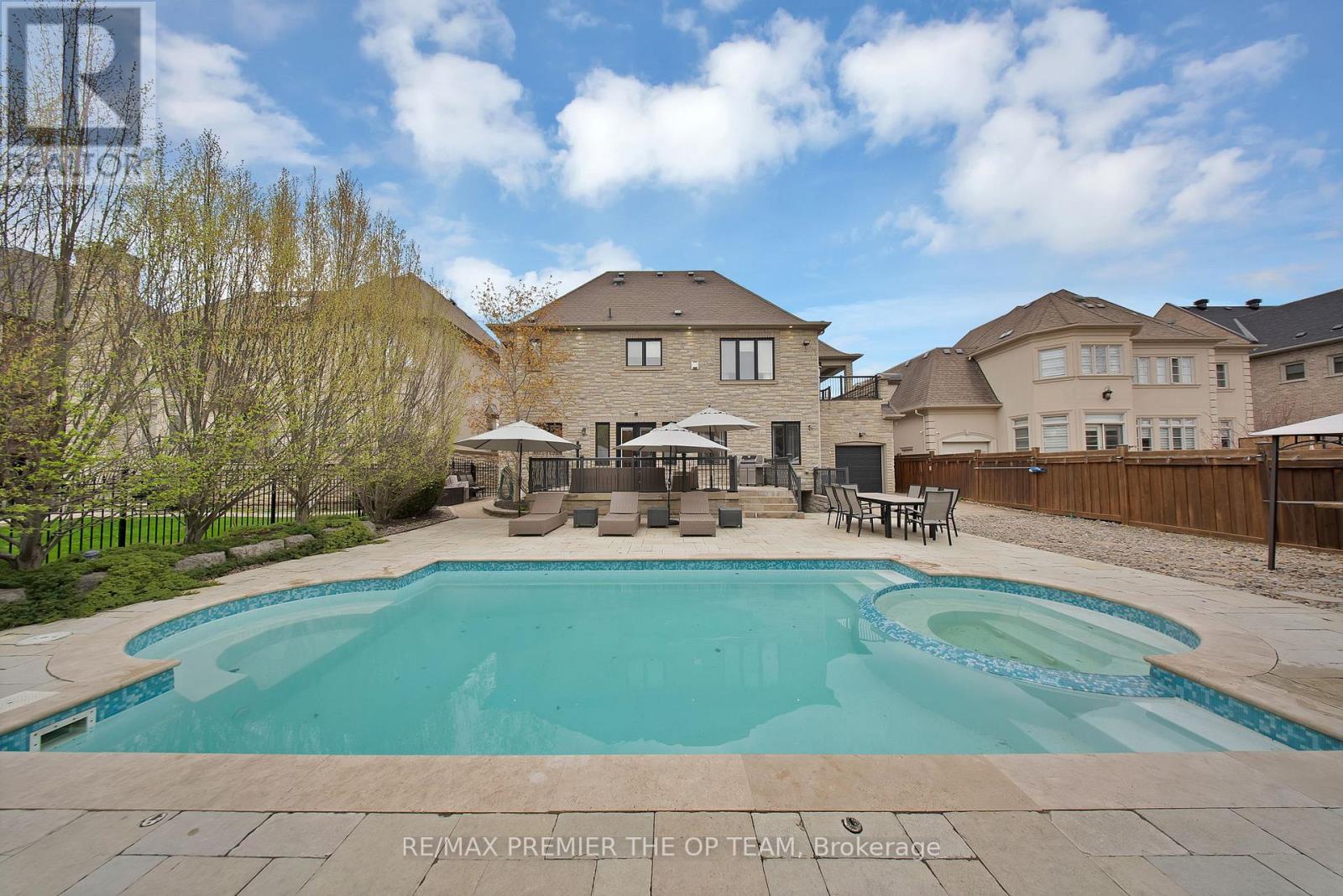 62 AUTUMN GROVE COURT - 21