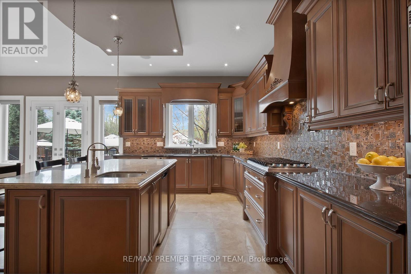 62 AUTUMN GROVE COURT - 23