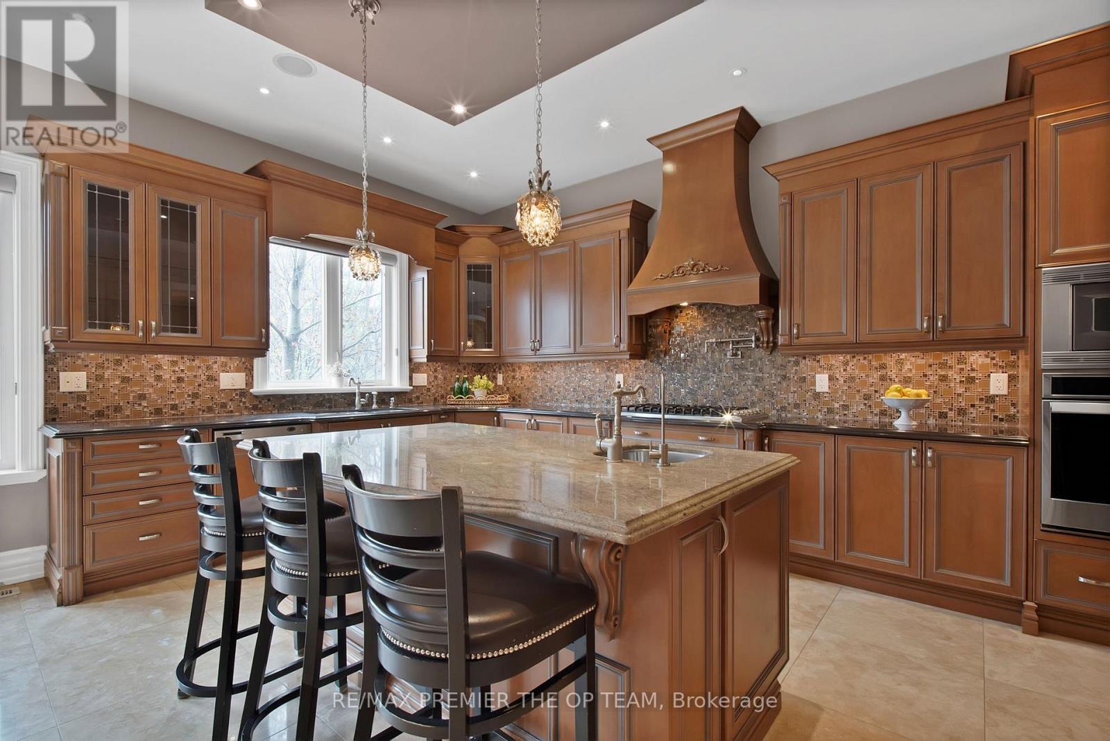 62 AUTUMN GROVE COURT - 24