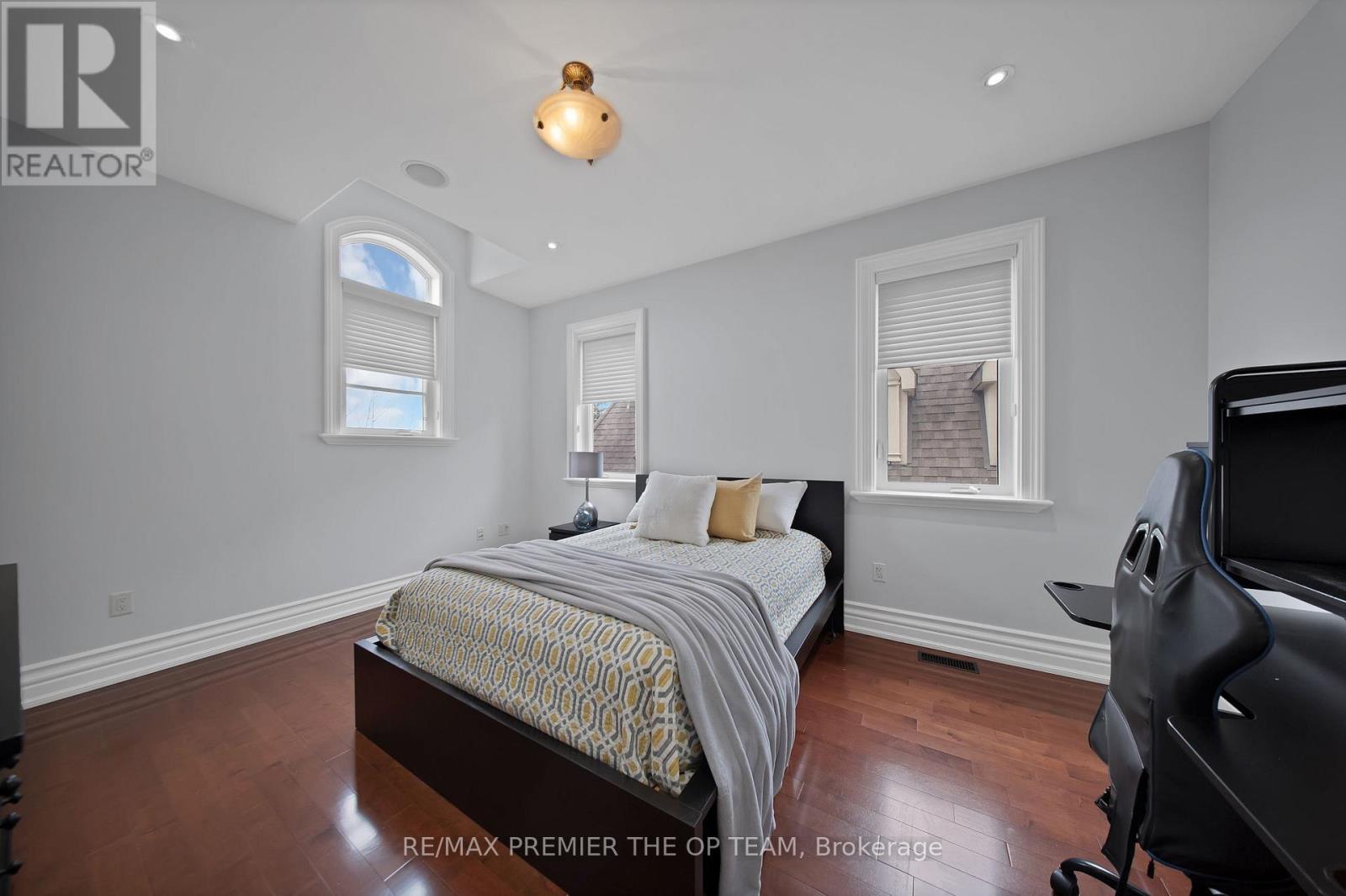 62 AUTUMN GROVE COURT - 35