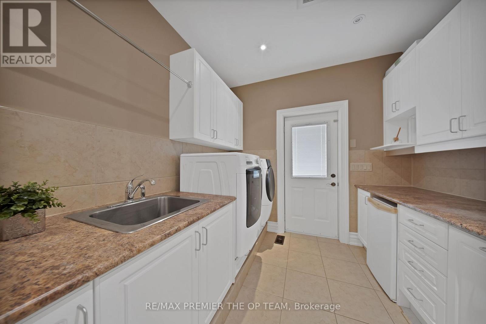 62 AUTUMN GROVE COURT - 39