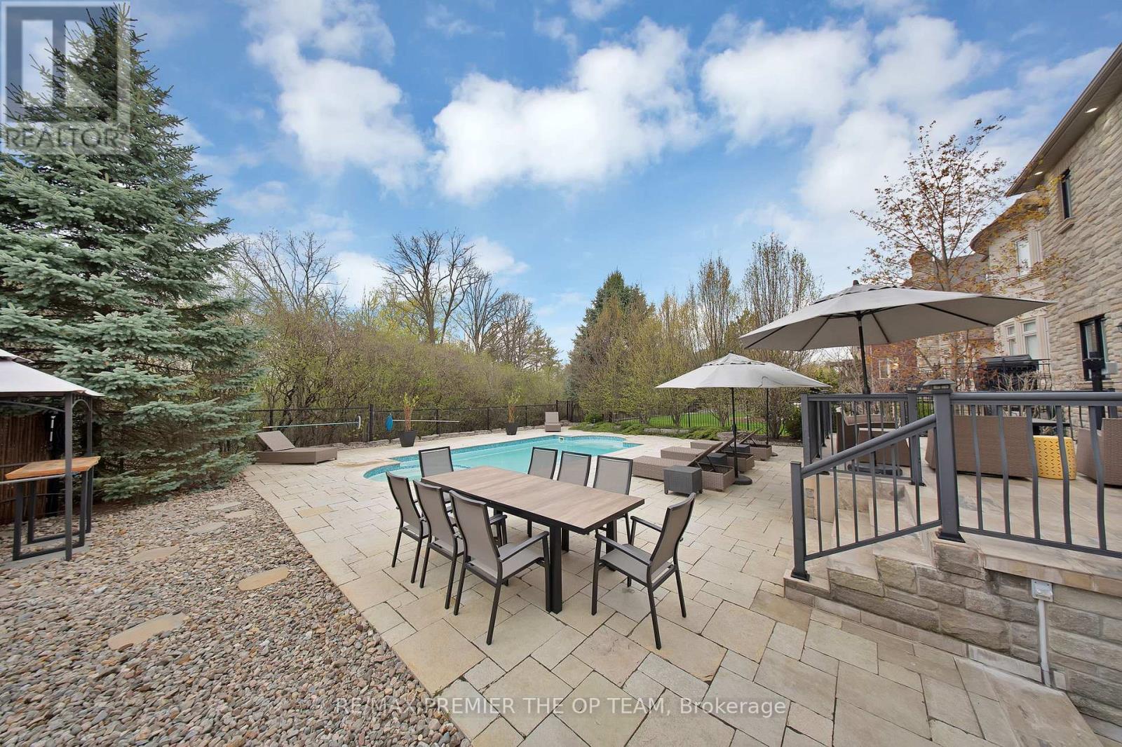 62 AUTUMN GROVE COURT - 9