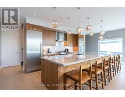 Laundry room - 3730 Mangusta Court, Innisfil, ON L9S0L5 Photo 8