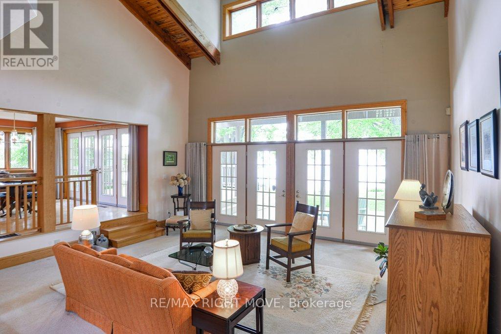 3866 GLENREST DRIVE - 14