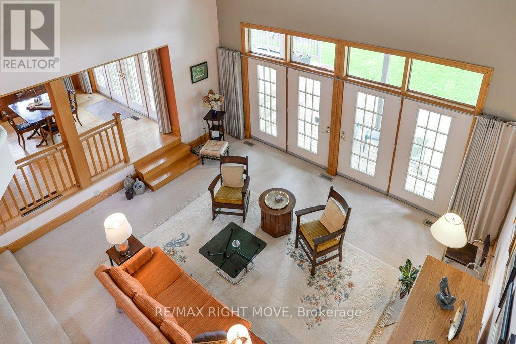 3866 GLENREST DRIVE - 15