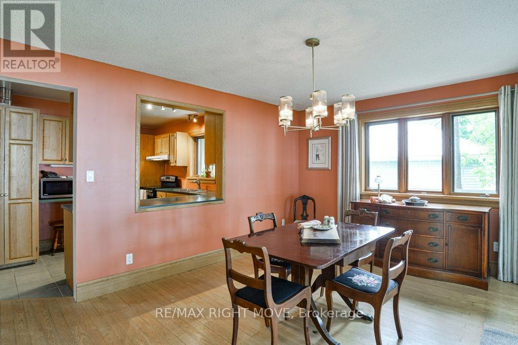 3866 GLENREST DRIVE - 20