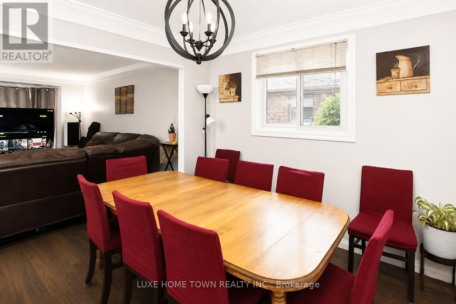 762 RAILTON AVENUE - 10