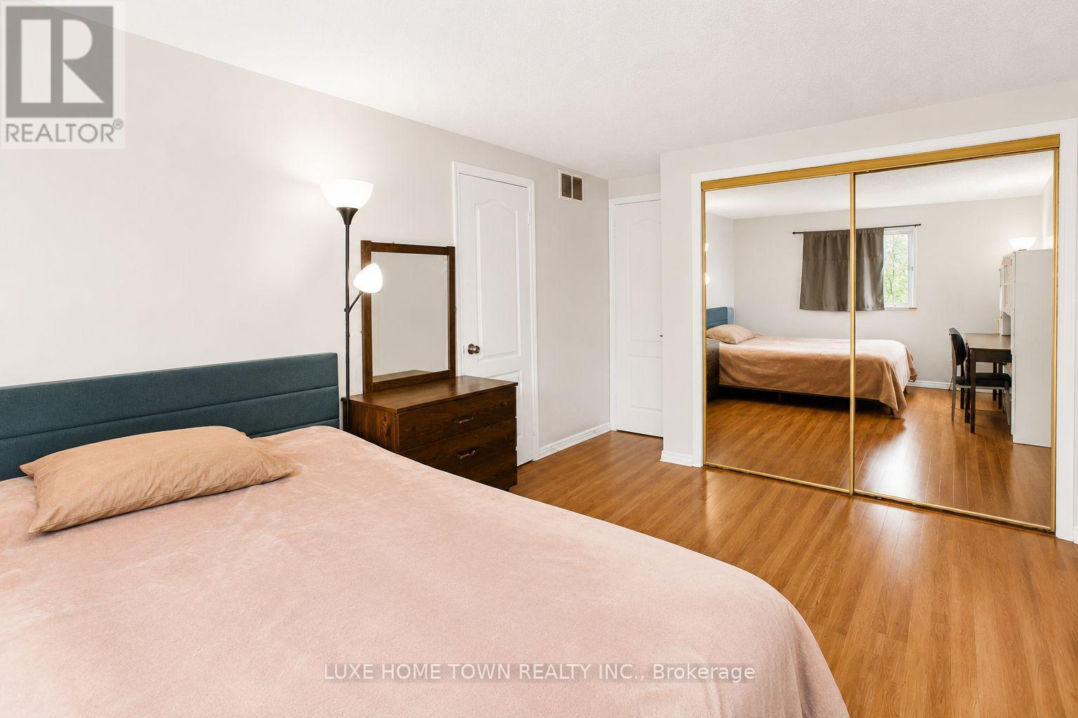 762 RAILTON AVENUE - 13