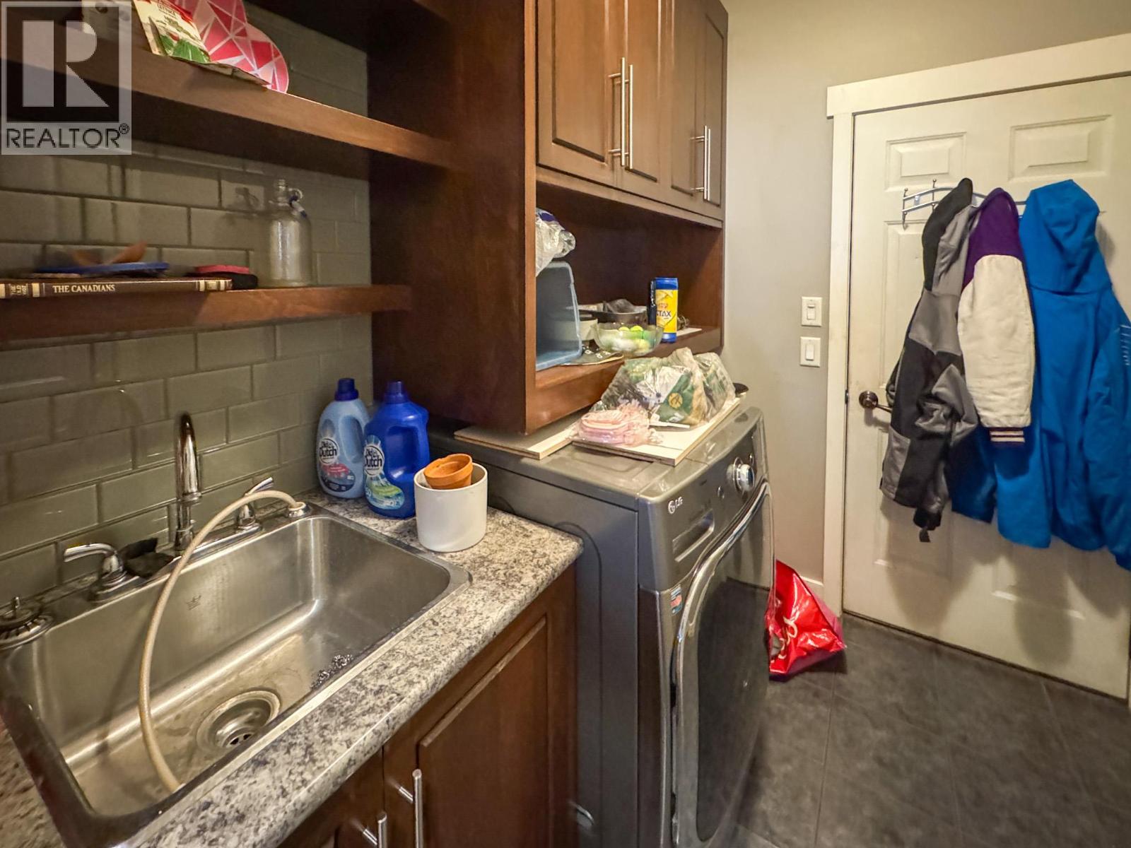 4026 Oleander Drive - 9