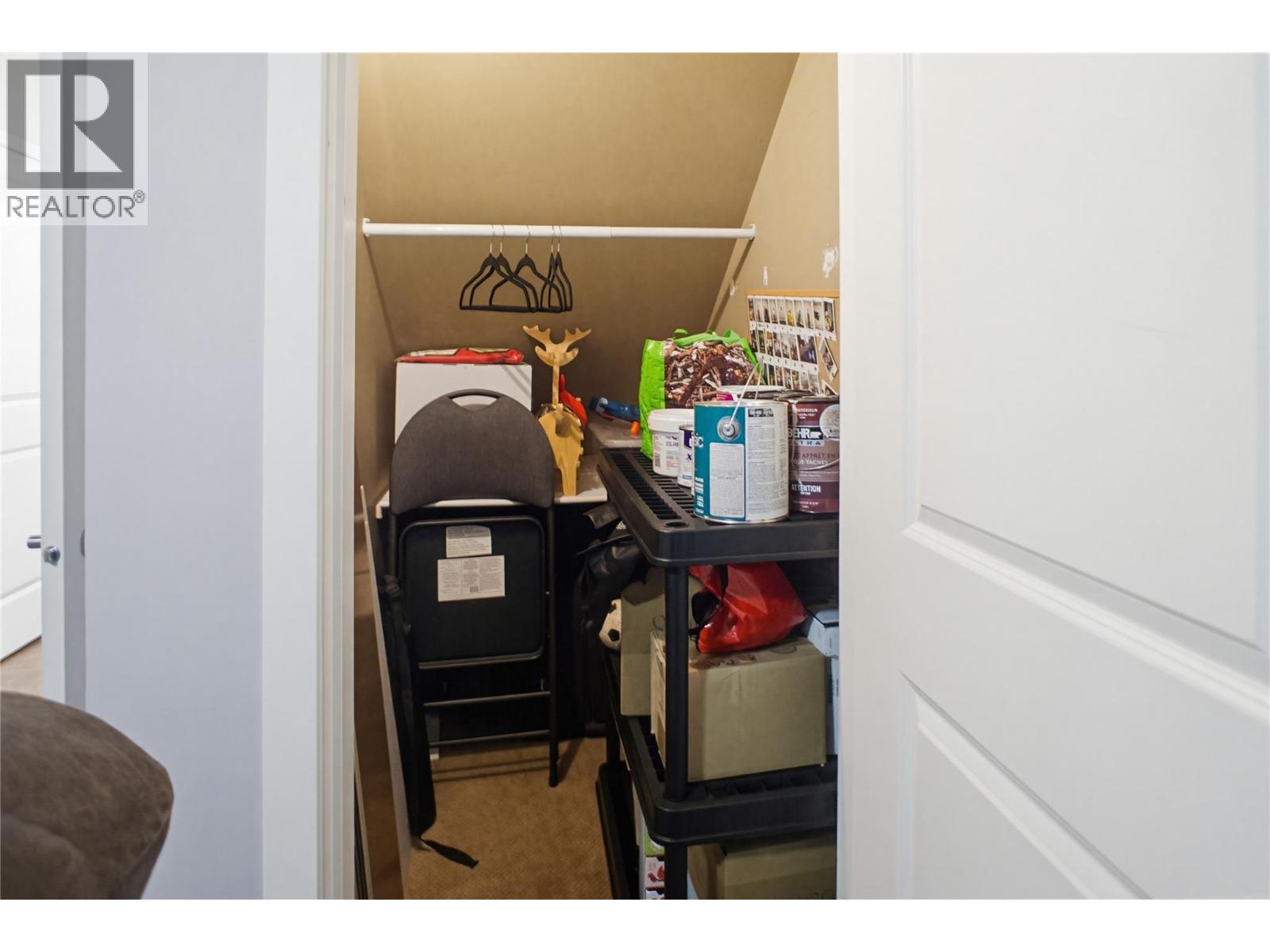 #6 2046 ROBSON Place - 27