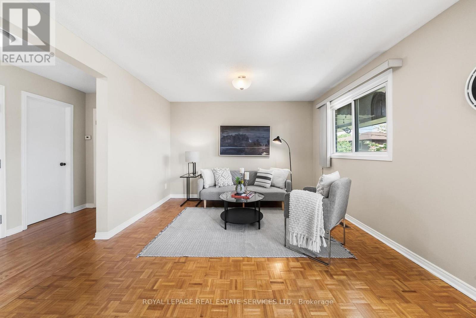 34 JOHN LINDSAY COURT - 28