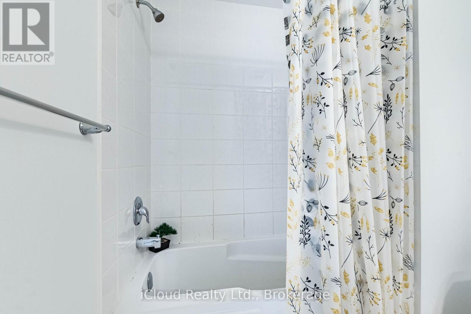 25 KEPPEL CIRCLE - 27
