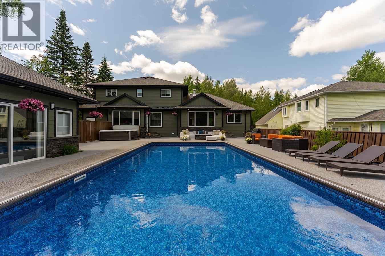 Photo 33 of 41 — 8206 ST PATRICK AVENUE · Prince George, BC