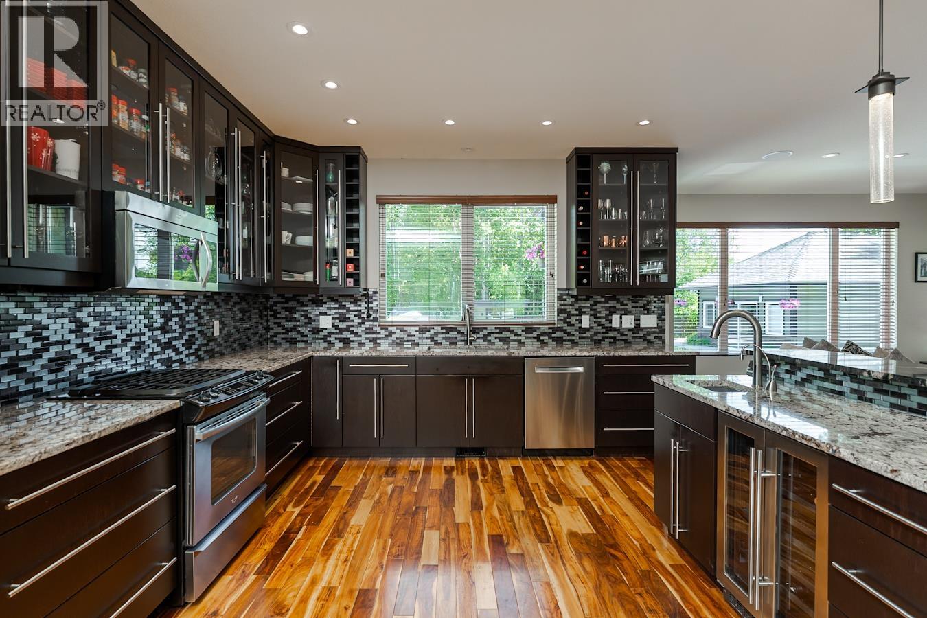 Photo 11 of 41 — 8206 ST PATRICK AVENUE · Prince George, BC