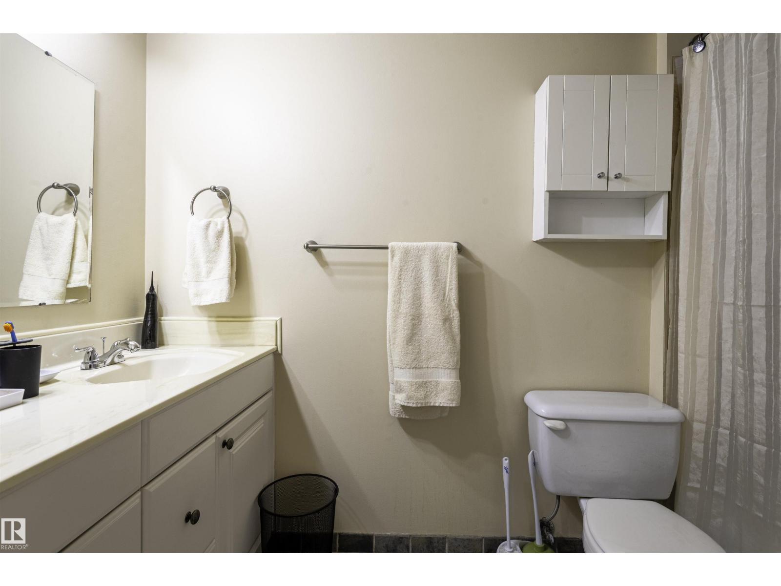 #130 95 McKenney AV - 24