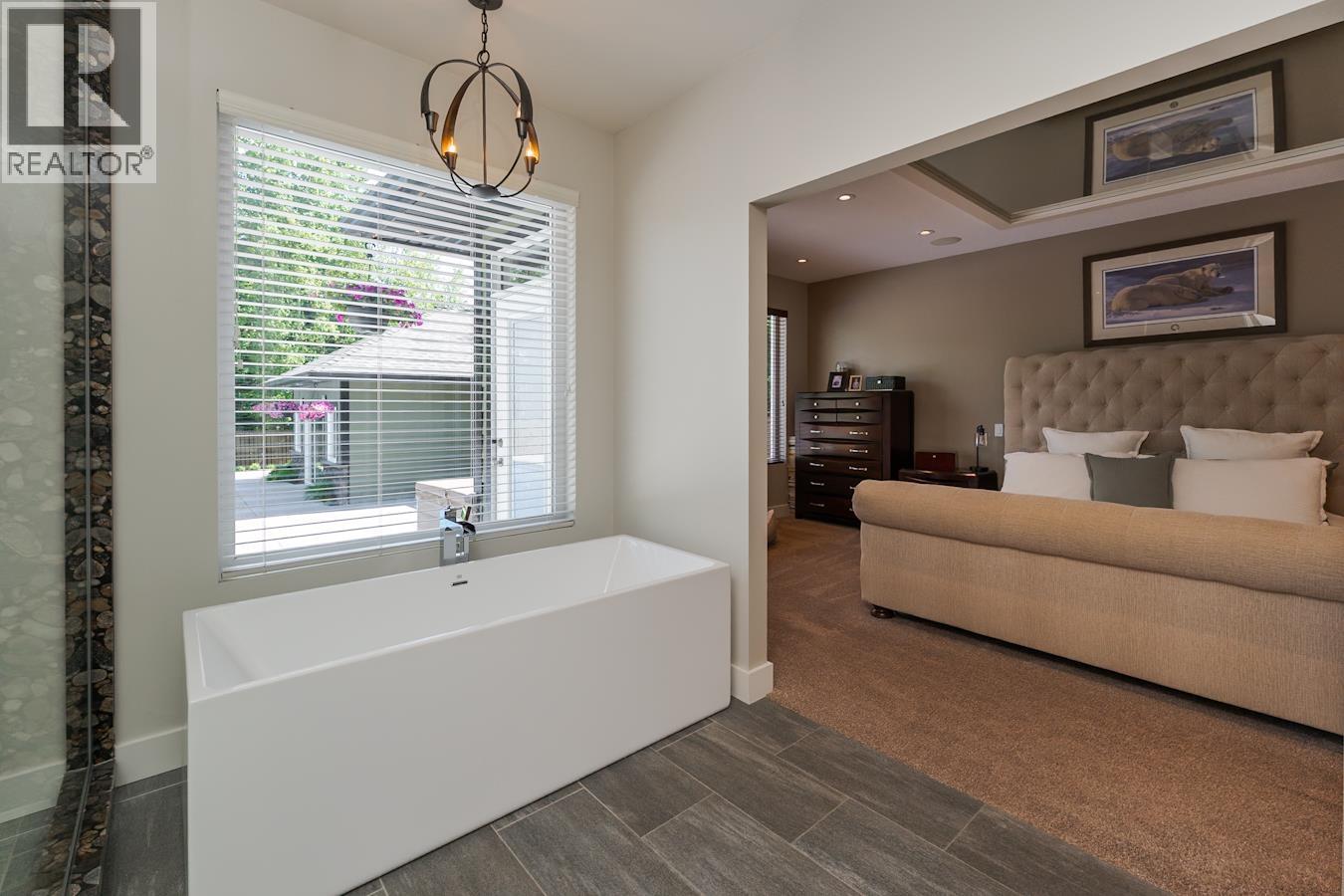 Photo 17 of 41 — 8206 ST PATRICK AVENUE · Prince George, BC
