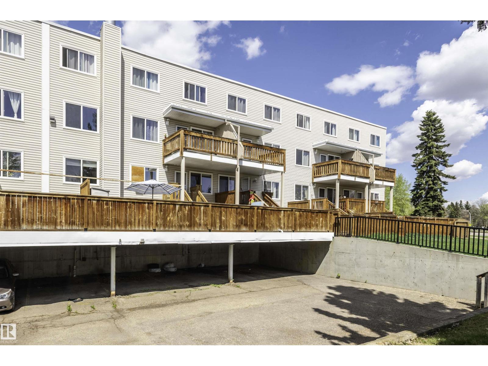 #130 95 McKenney AV - 40