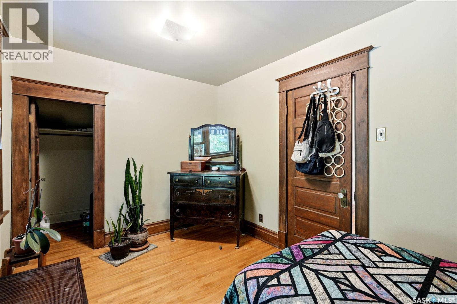 512 Bedford ROAD — photo 32