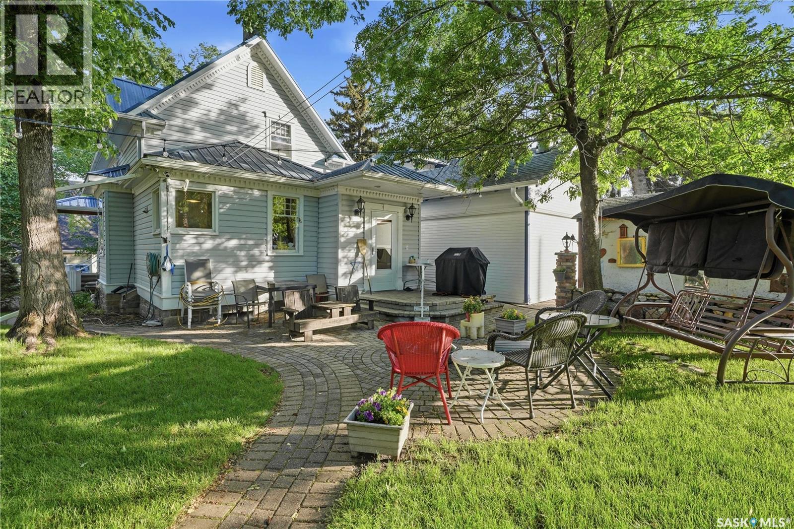 512 Bedford ROAD — photo 44