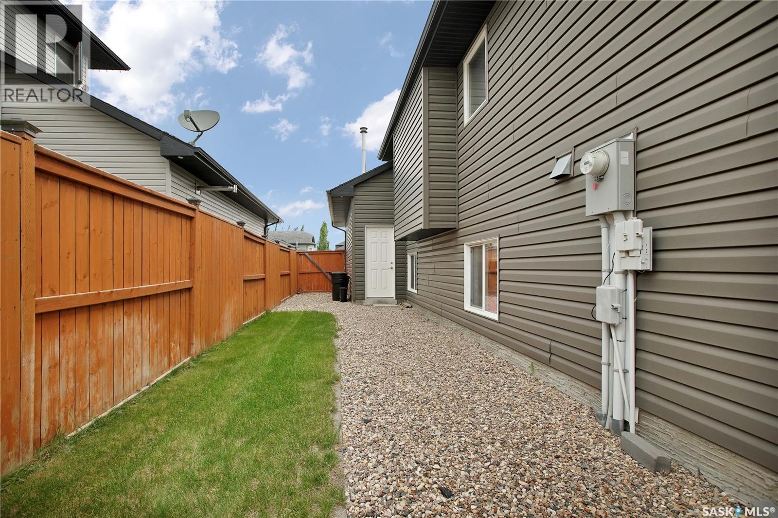 902 Stony CRESCENT — photo 26