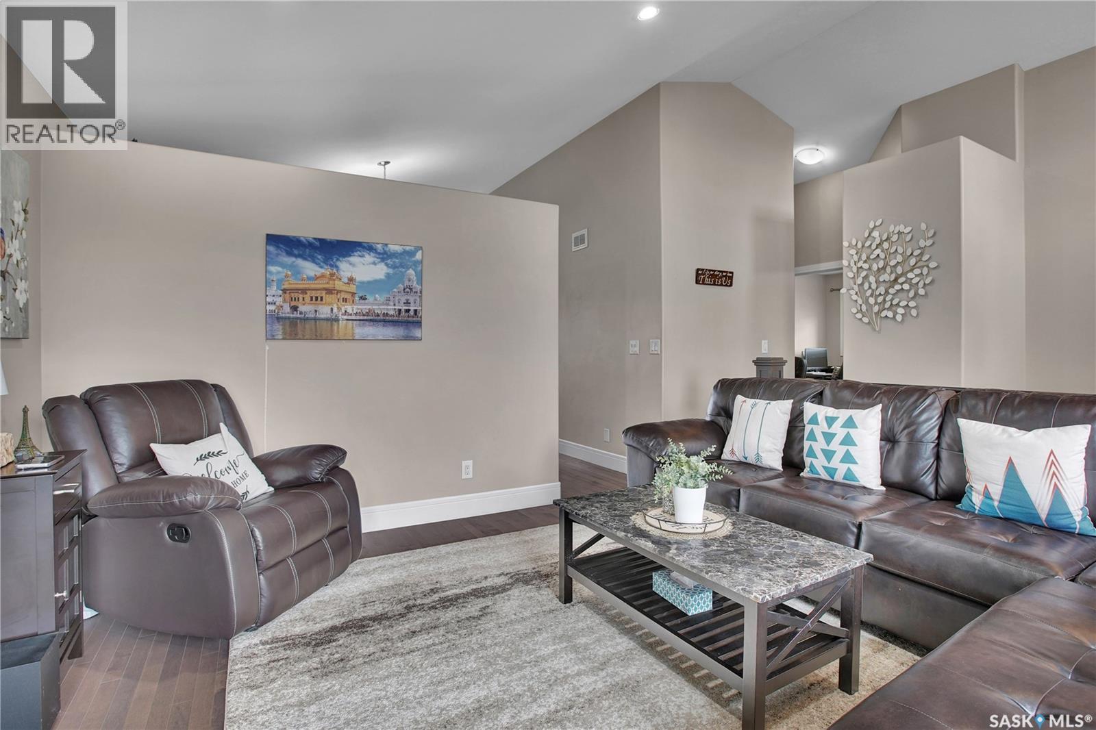 902 Stony CRESCENT — photo 7