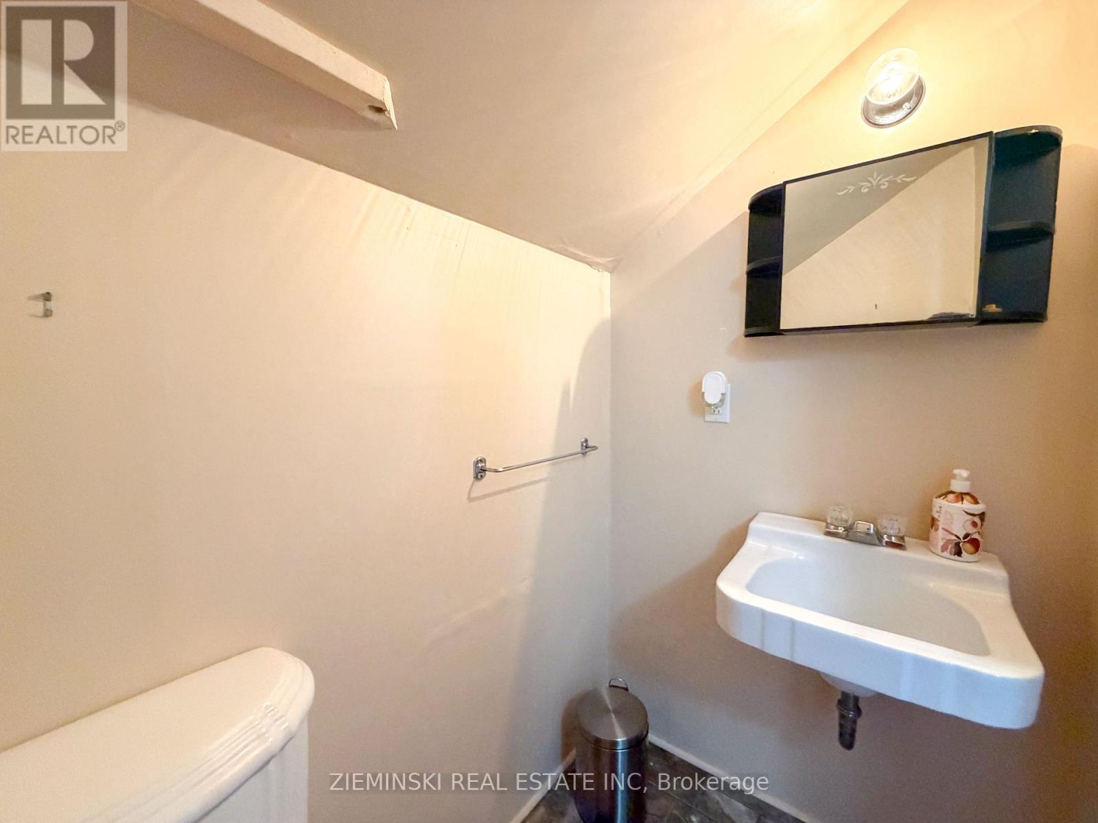508 MARION STREET - 26