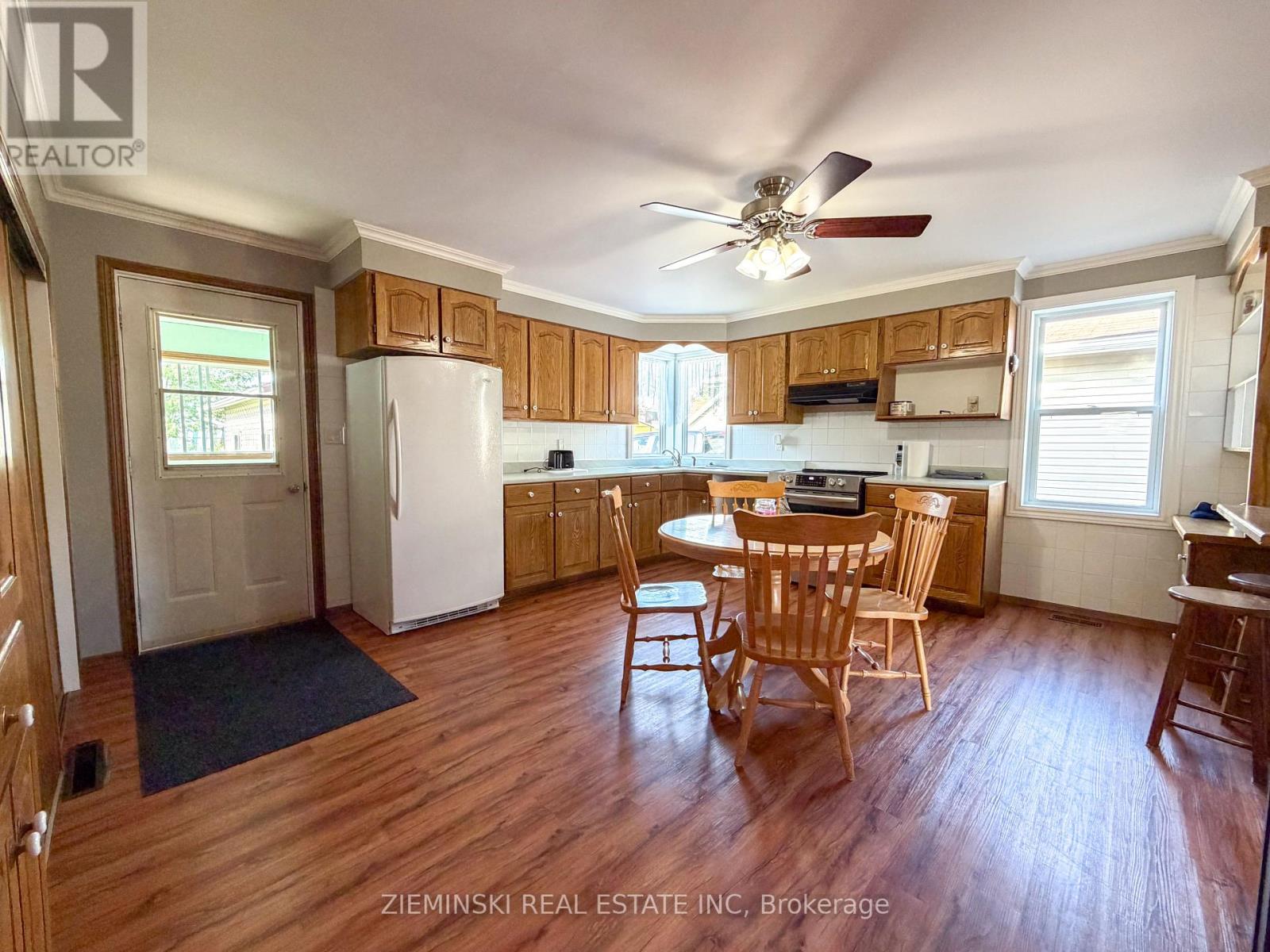 508 MARION STREET - 6
