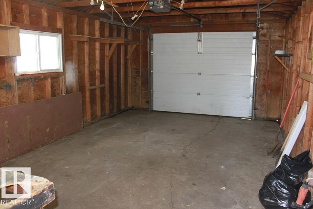 5211 53 AV - Image 23