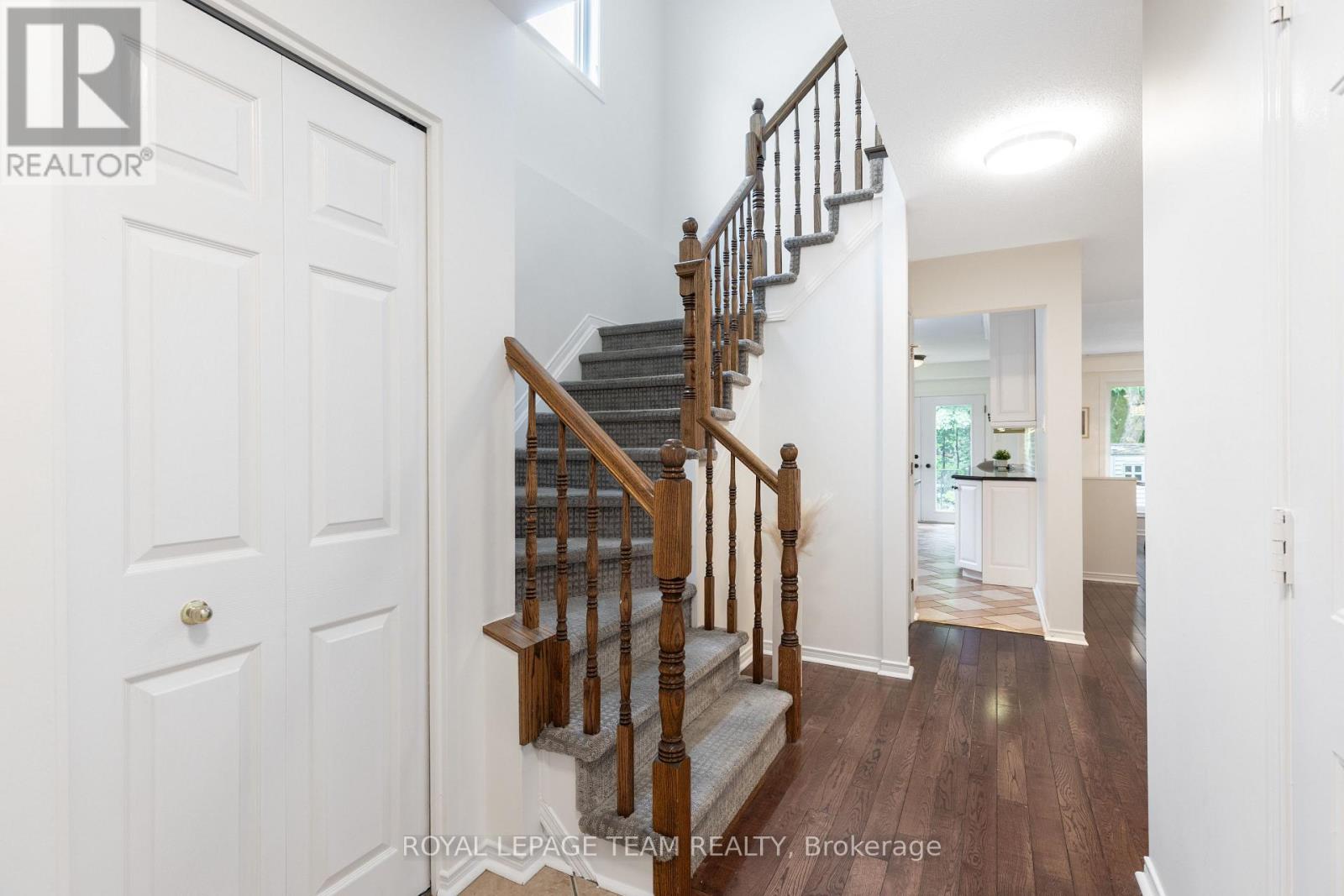 3 Bed, 3 Bath House for Sale in Ottawa – 90 BLACKDOME CRESCENT, Ottawa – MLS# X13439712 - Image 7